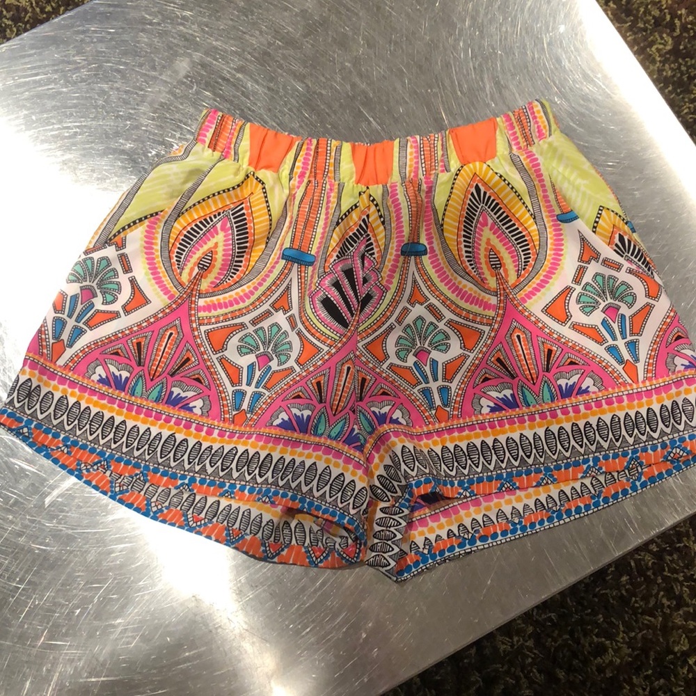 Patterned shorts